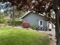 LACC Lakefront Enjoyment- 4Bed/ 3Bath with Private Dock & Buoy!