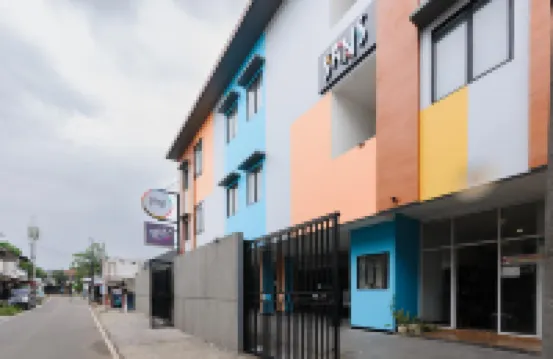 Sans Hotel Max Living Cengkareng โรงแรมใกล้ศูนย์การค้าพีไอเค อเวนิว