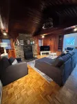 BillyMoe’s Bungalow, A low key 3 Bedroom house with lake view.