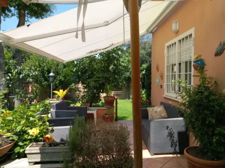 The beach house a stone's throw from the center of Rome and 20 min. from Fco airport Отели рядом с Аэропорт Фьюмичино