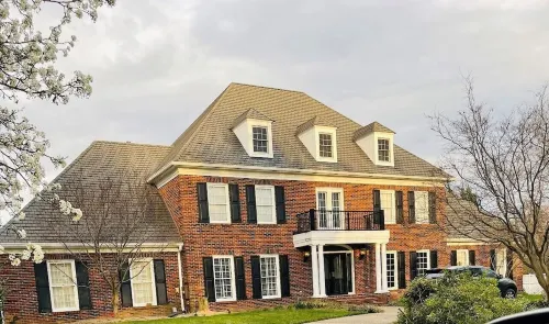 Winner's Circle Derby Mansion