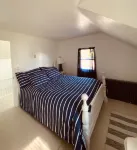 New Dock with Large Platform.  Bring the Boat!  Lakefront Farmhouse.