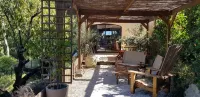Sea and Pond View in Magnificent Grounds, Independent T3 Apartment in House.