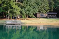 Hidden Gem Cottages: Sapphire Cottage