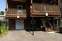 Spacious Downtown Hallowell River View Apartment - Apartments