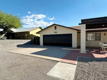 Peaceful home in Gold Canyon