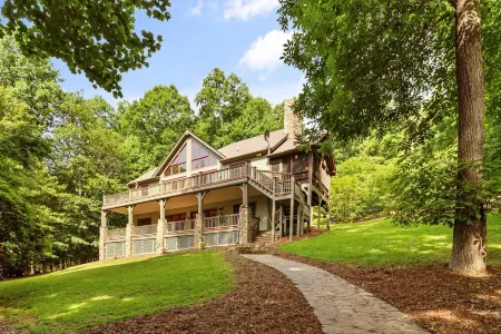 Easy Lakefront Path to Private Dock & Lake. Plenty of room for the whole family.