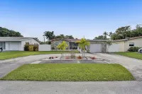 Mermaid‘s Paradise - Private home w/ Hot Tub Hotels in Downtown Hollywood