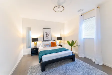 Sovereign Cottage-Parking , Self Check-in  & Wifi