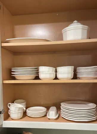 Beulah Apartment with Scenic Lake Views, Just 5 Minutes Away from the Beach!