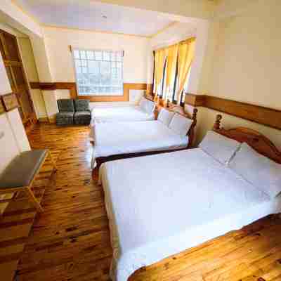 Inandako's Bed and Breakfast Rooms