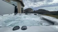 Entire Home, 2,000 sq ft with Outdoor Hot Tub, 15 min North of Austin, TX
