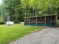 Triple Creek Hideaway is located so close to hiking trails and ski resorts!
