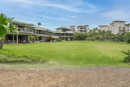 Ocean view, best location in Kapalua, walk to beach, remodel Отели рядом с достопримечательностью «Капалуа Теннис Гарден»