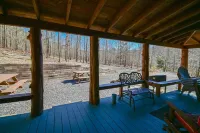 Ride to the trails from this secluded Luxury Cabin in Wolfpen Gap-Bear Mountain
