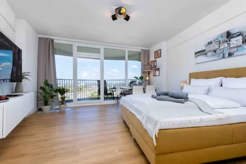 Primero Top-Apartment I 35qm Balcony Great View 22fl. I Center Kongress