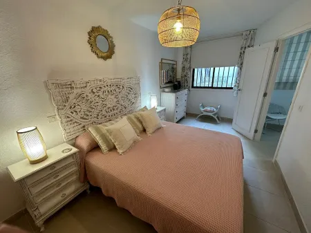 300 - Apartamento con Vistas al mar Отели рядом с достопримечательностью «Beach Chica»