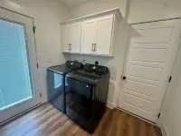 New Modern Construction Home Near Everything!