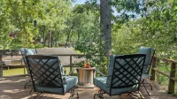 Peaceful Lakefront Retreat on Cedar Creek Lake! Large Deck + Great Fishing