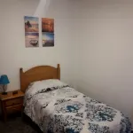 Modern and beautiful fully equipped house, wifi and television with Nexfli.