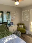 Adorable 2 bedroom cottage Hotel in zona Slidell Little Theatre