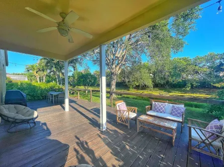 Jupiter's Beacon Villa. Less than 2 miles from the beach in the heart of Jupiter