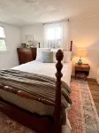 Misty Mountain Cozy & Stylish 2BR Cabin w/ Fire Pit near River & Attractions Hotels near Bartram Trail: Wallace Branch to William's Pulpit