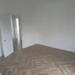 4 Rooms Appartements in Chatou 10 Minutes from West Paris et Ladefense Hotels in Chatou