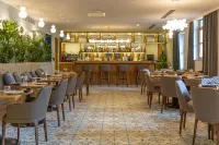 더 블루 폭스 호텔