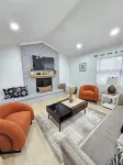Huge 6-bedroom house with WiFi, fitness, Games and Comfort in Great Lake