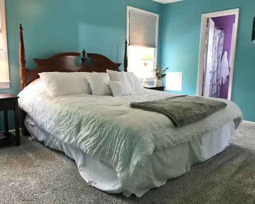 Spacious 3 Bedroom in Downtown Danville: Welcome to 4th Street Retreat Hotels in Boyle County