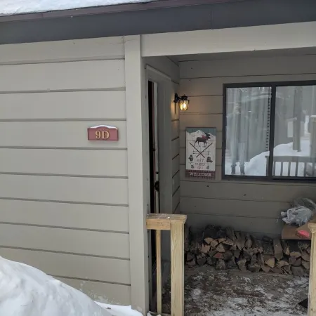 Mount Snow Townhome w/ Ski Home Trail - the Rooster