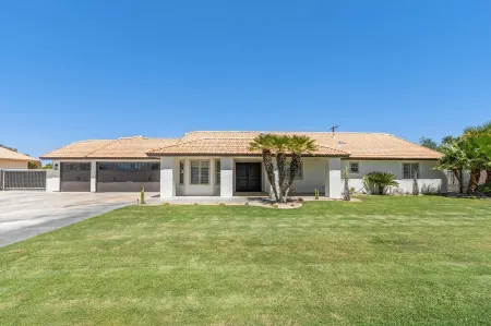 Desert Escape by GPM - Private Pool, Remodeled