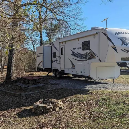 Luxury 5th Wheel Glamping In Style In Historic Mentone,  Alabama