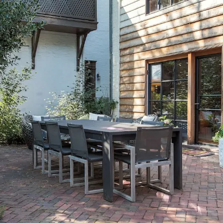 Spacious Converted Carriage House in Historic District near USNA