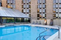 DoubleTree by Hilton Hotel Johnson City - Pools