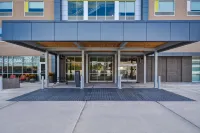 ホーム 2 スイーツ バイ ヒルトン コロンバス ダウンタウン Vue Columbus周辺のホテル