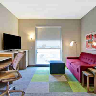 Home2 Suites by Hilton Montreal Dorval Rooms