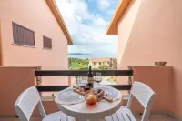Comfort and privacy for 4 guests by La Pelosa beach