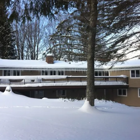 Massive Killington Mountain Lodge - Hot Tub + Sauna + Close to Killington & Pico