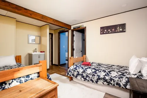 Massive Killington Mountain Lodge - Hot Tub + Sauna + Close to Killington & Pico