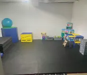 Clean, Fun, Comfy Ranch Home Near Parks, 2.5 mi to Mayo w Pingpong and Playroom