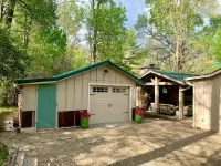 Designer Cottage-Highlands-Amazing Outdoor Living Spaces-Fireplace-Pet Friendly