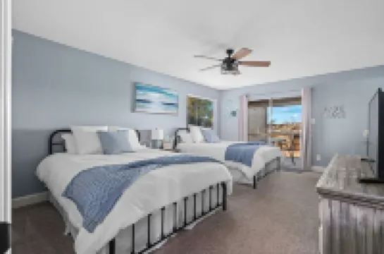 Cozy Waterfront/Amazing Views/"Paradise Point" in Point Venture!