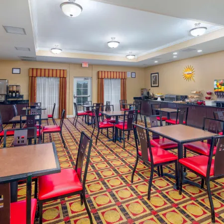La Quinta Inn & Suites by Wyndham Macon West