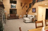 Smell the fresh Mountain Air at the "Old Hwy Cabin"