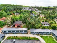 Hillside Premium Hotel Hotels near Central Surat Thani