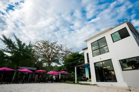 Paradise Resort Phi Phi