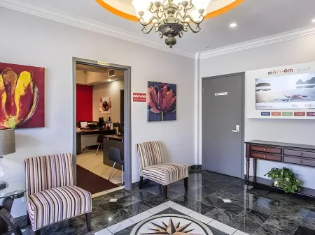 The Willowdale Hotel Toronto North York Отели рядом с достопримечательностью «Торонто Ботаникал Гарден»