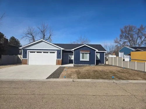 Charming 3-bedroom house in Caldwell with WiFi and AC.